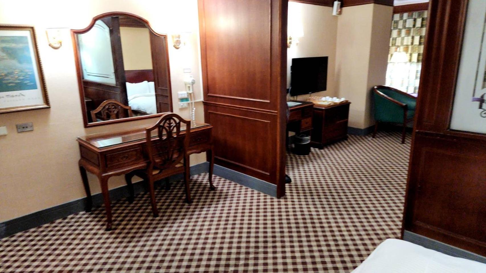 Duke Business Hotel Taoyuan Bagian luar foto